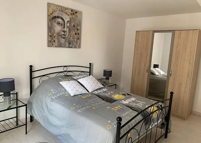 Holiday home Maison De 1 A 8 Personnes Entierement Renovee Charly-sur-Marne